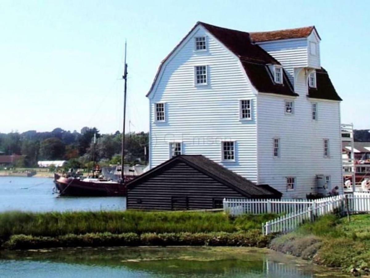 8 Deben Wharf, Woodbridge Apartment Bagian luar foto